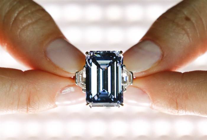 10 причин, по которым бриллианты не настолько ценные, как все думают