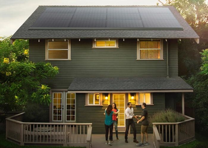 Солнечные панели Tesla для дома, с которыми не придётся платить за свет